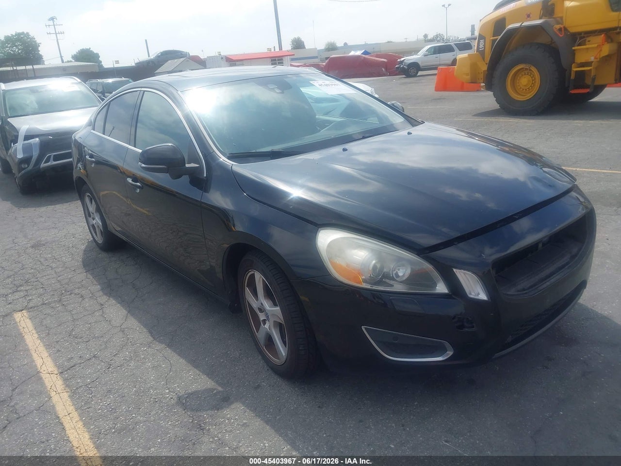 YV1612FS6D2****** · 2013 VOLVO S60 T5 PLATINUM