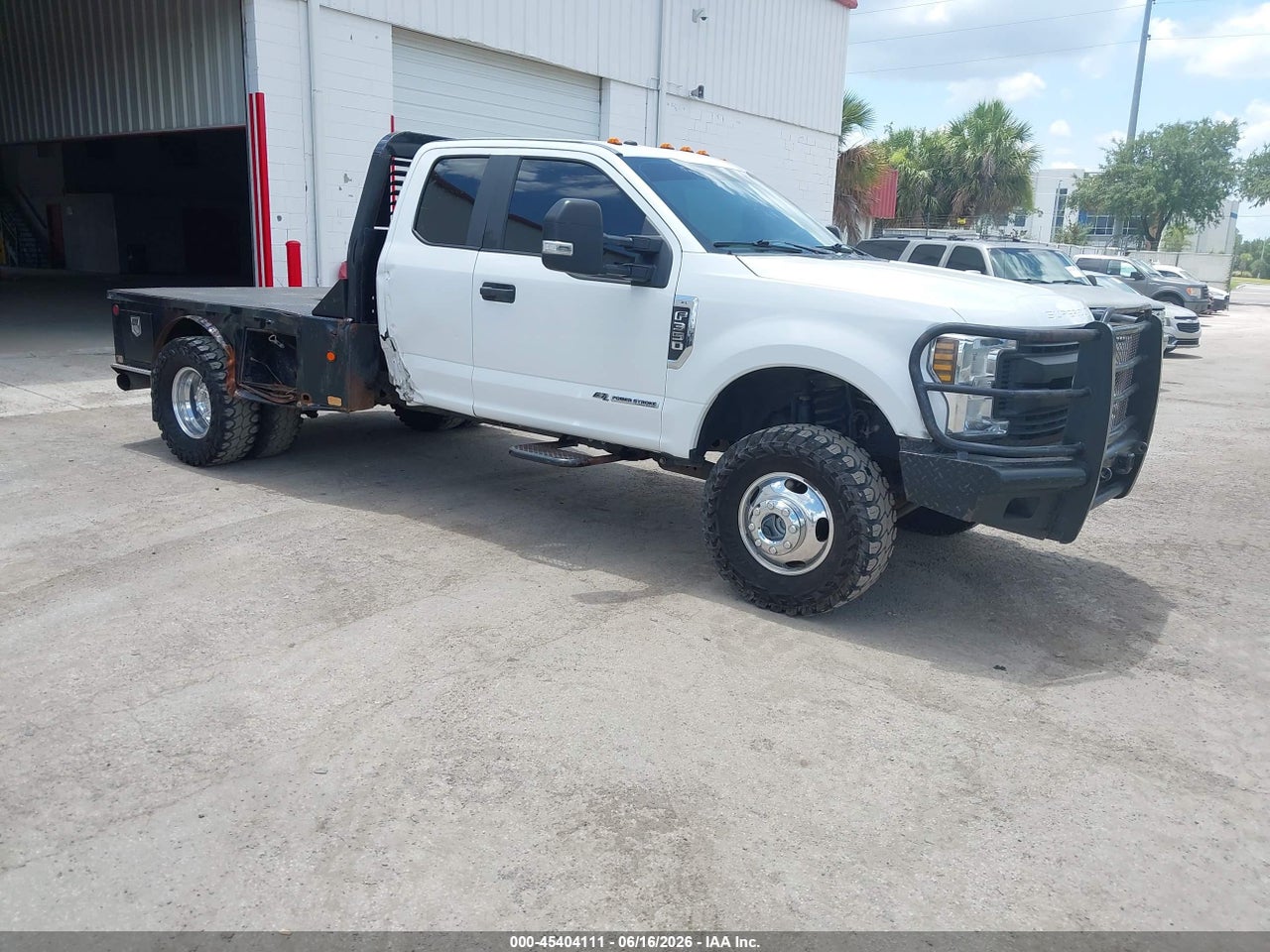 1FT8X3DT4KE****** · 2019 FORD F-350 XL