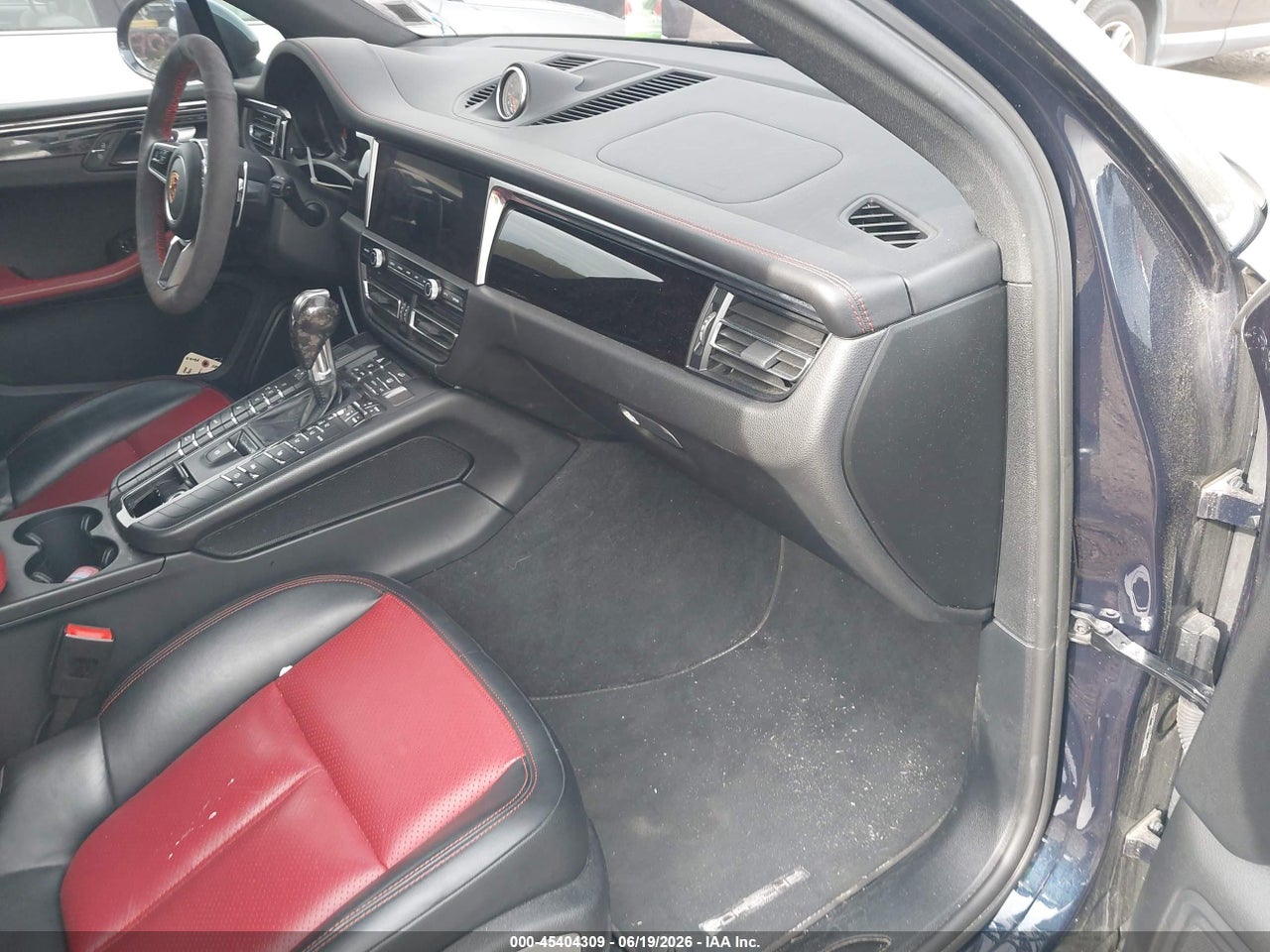 WP1AA2A51LL****** · 2020 PORSCHE MACAN   · 5/11