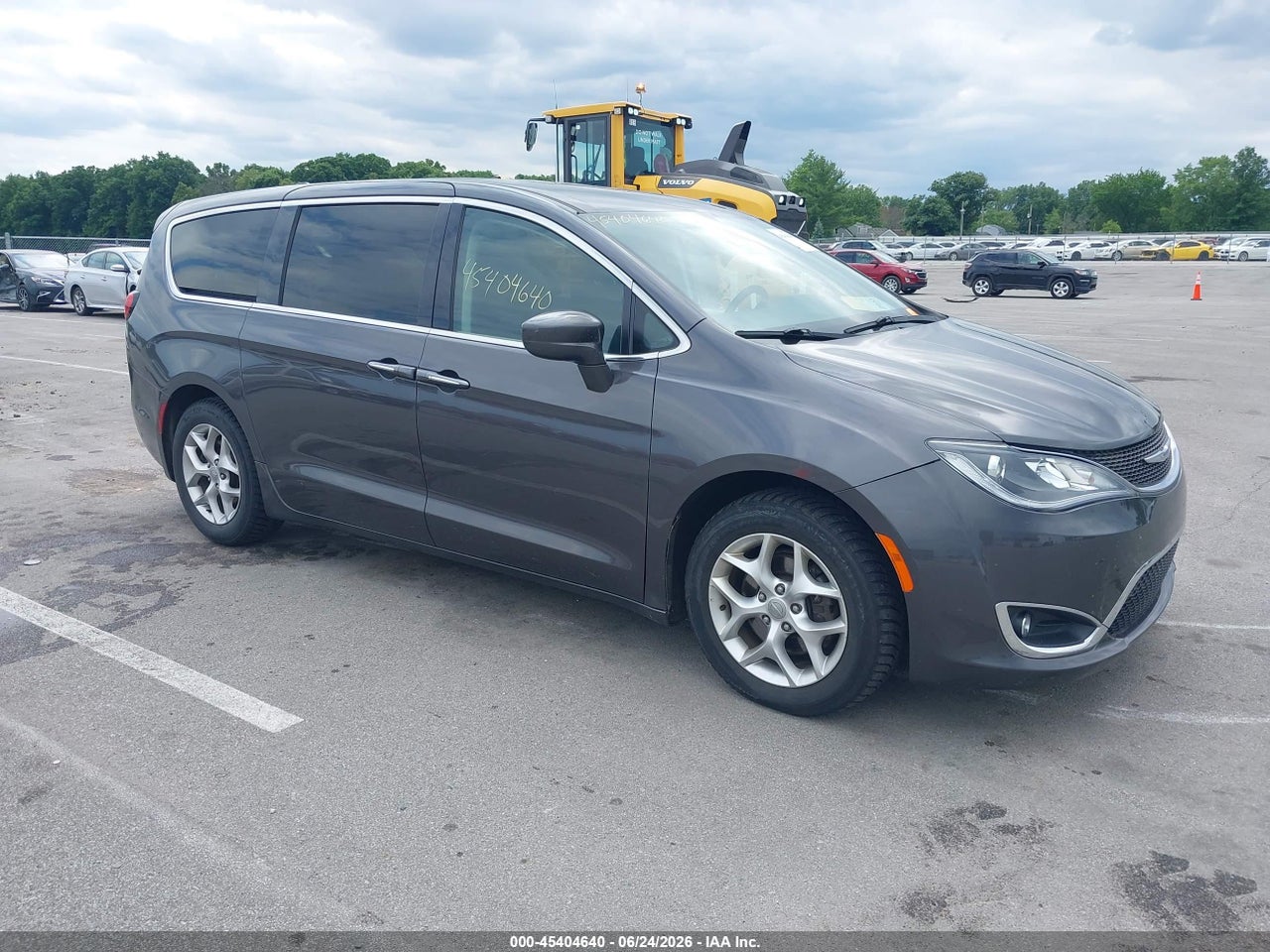 2C4RC1FG3KR****** · 2019 CHRYSLER PACIFICA TOURING PLUS