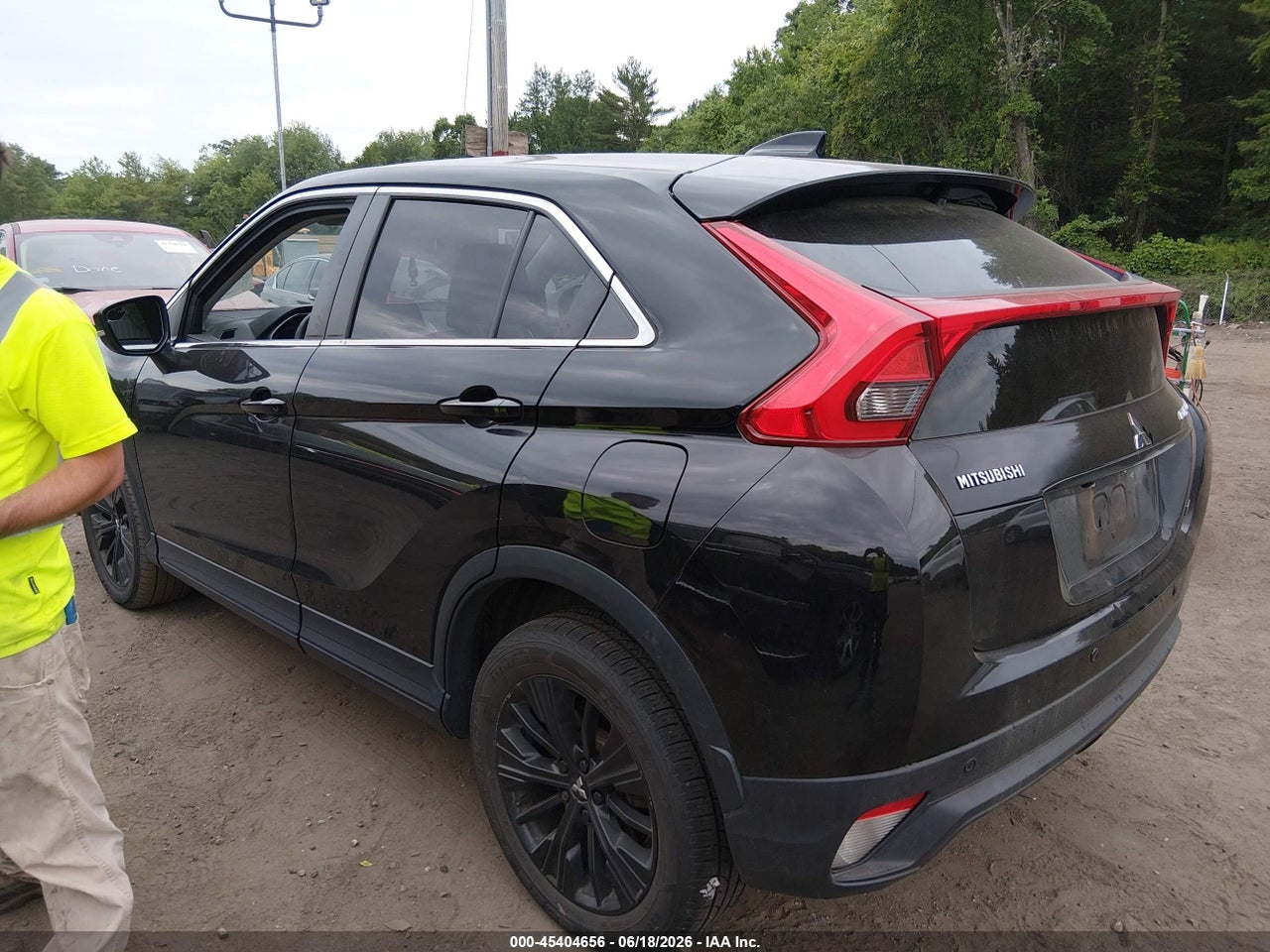 2018 MITSUBISHI ECLIPSE CROSS LE · 3/11