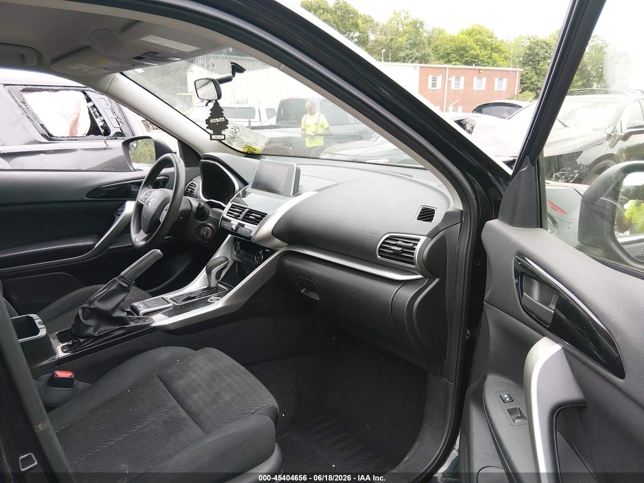 2018 MITSUBISHI ECLIPSE CROSS LE · 5/11