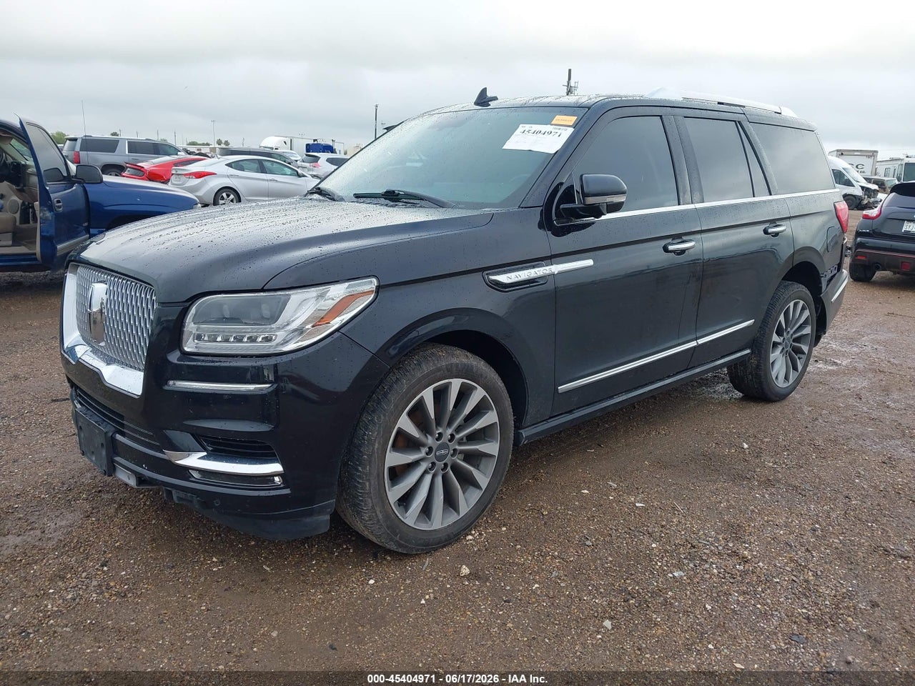 2019 LINCOLN NAVIGATOR SELECT · 2/11