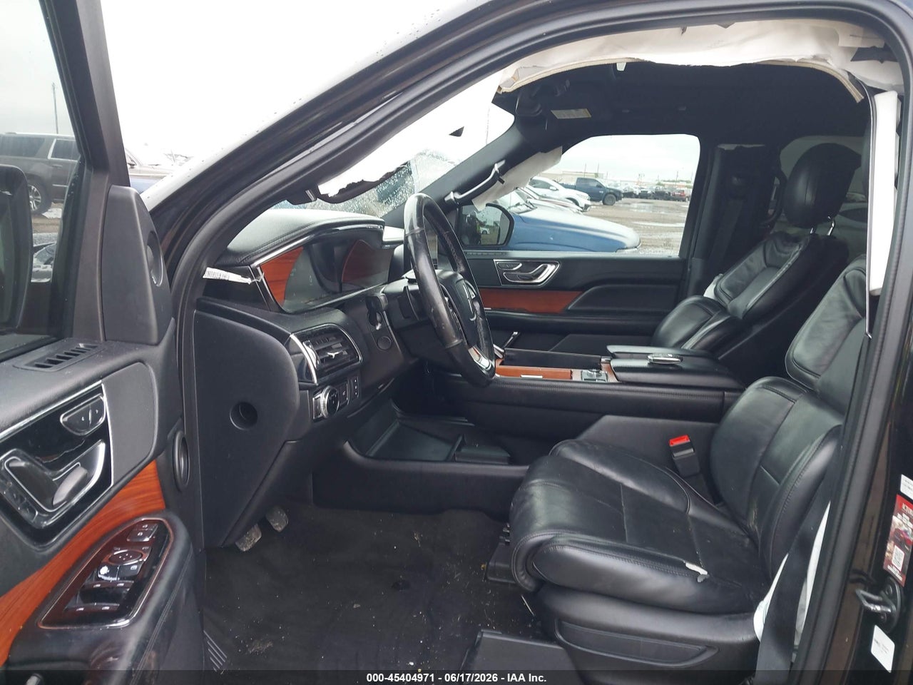 2019 LINCOLN NAVIGATOR SELECT · 5/11