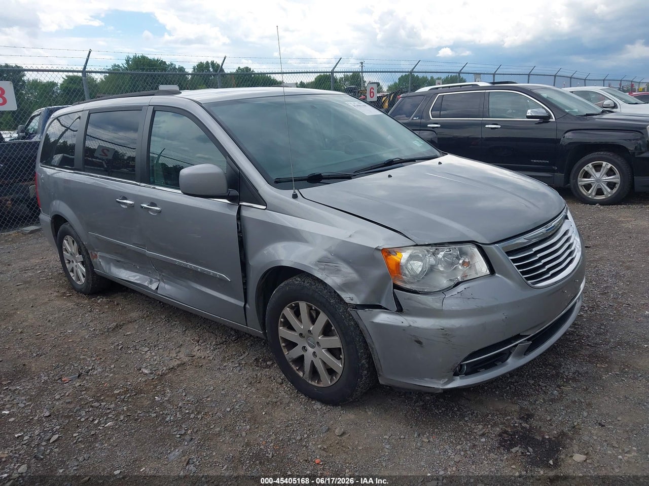 2C4RC1BG5GR****** · 2016 CHRYSLER TOWN &amp; COUNTRY TOURING