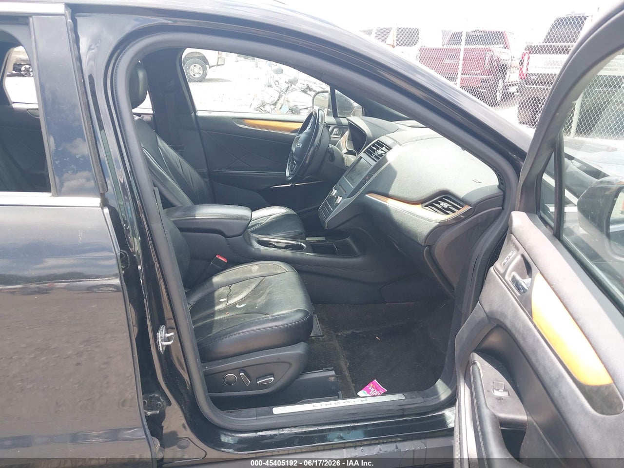 2015 LINCOLN MKC · 5/10