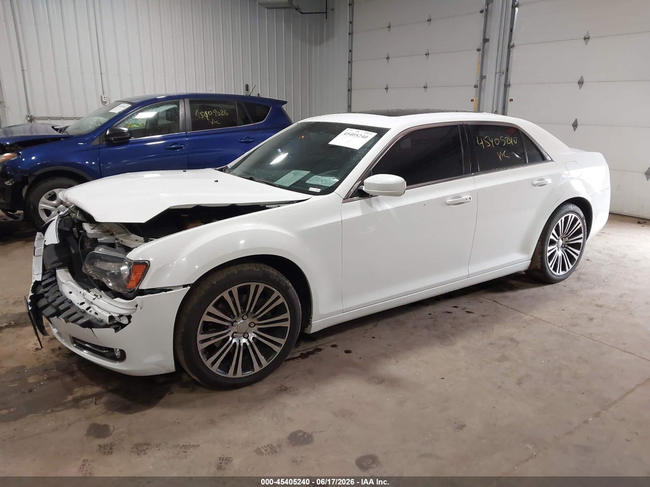 2013 CHRYSLER 300 300S · 2/11