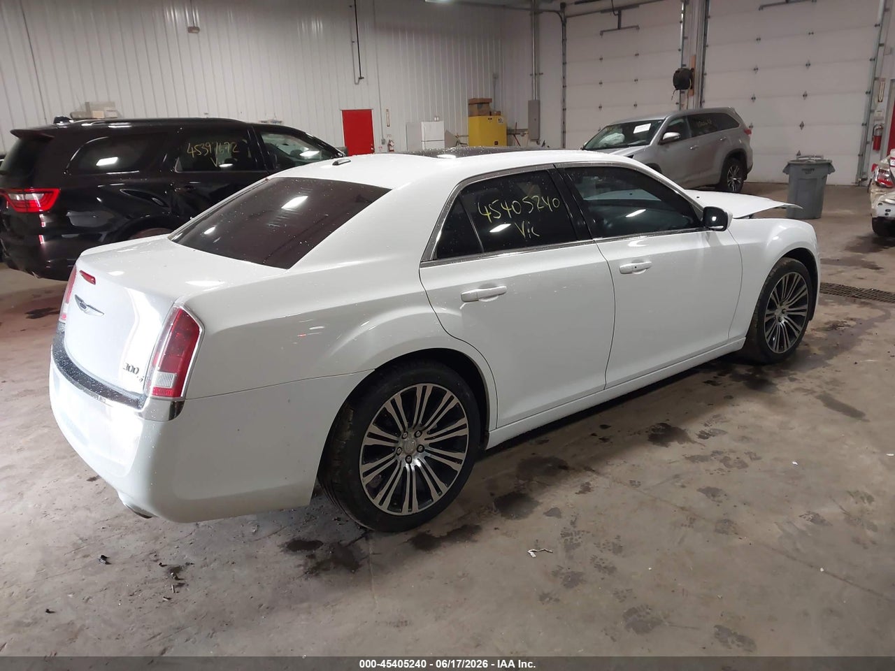 2013 CHRYSLER 300 300S · 4/11