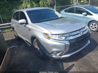 JA4AD3A33JZ****** · 2018 MITSUBISHI OUTLANDER SE