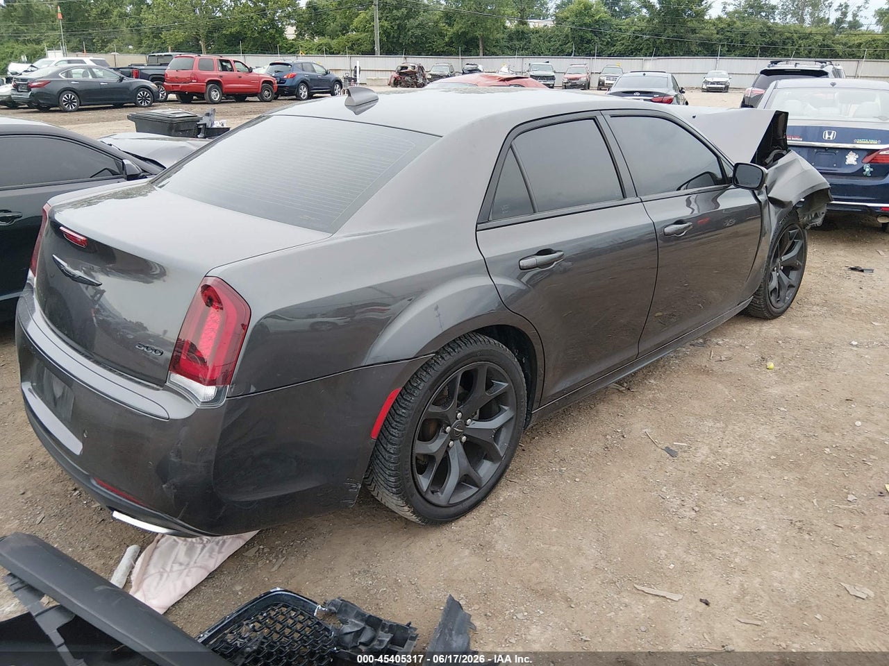 2021 CHRYSLER 300 TOURING L · 4/11