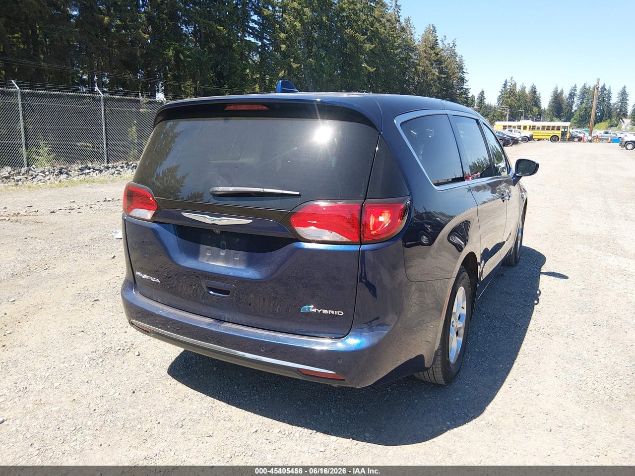 2018 CHRYSLER PACIFICA HYBRID TOURING PLUS · 4/11