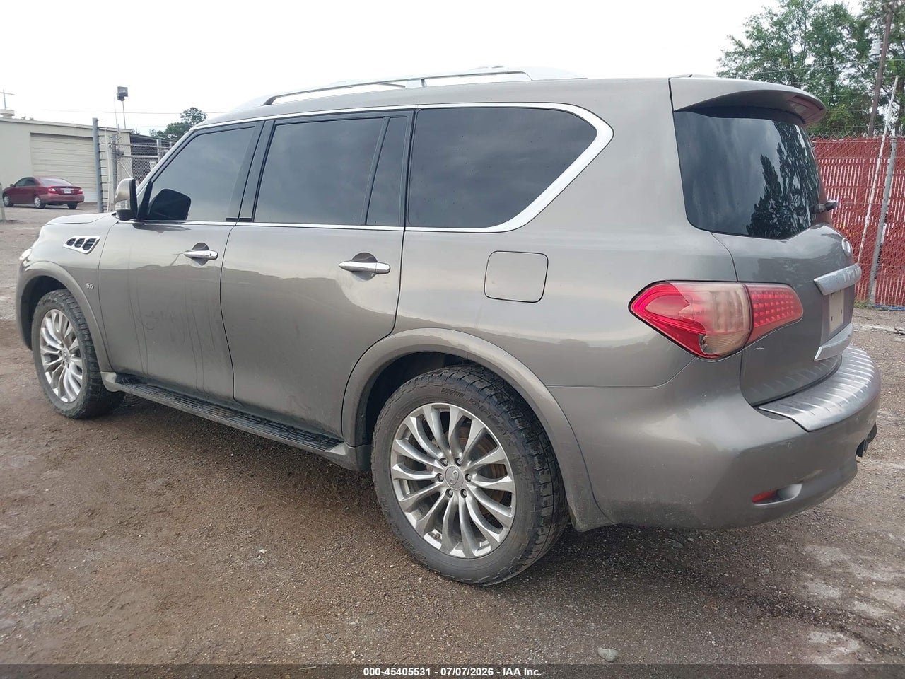 2017 INFINITI QX80 · 3/11