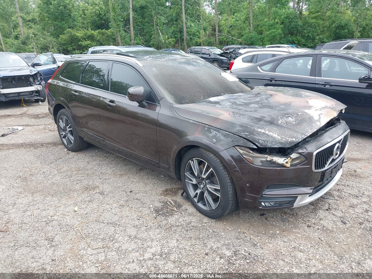 YV4A22NL7H1****** · 2017 VOLVO V90 CROSS COUNTRY T6