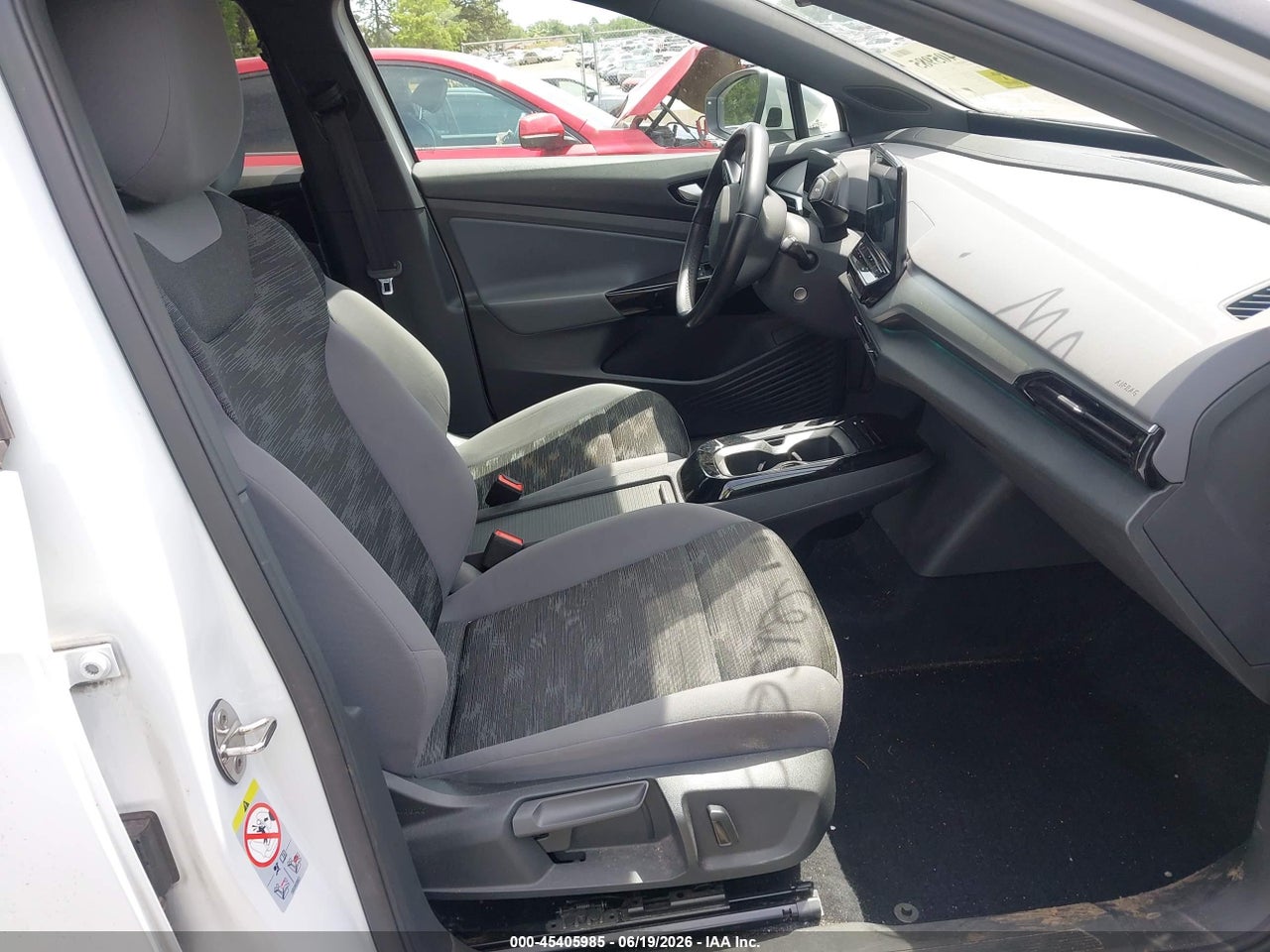2022 VOLKSWAGEN ID.4 PRO · 5/11