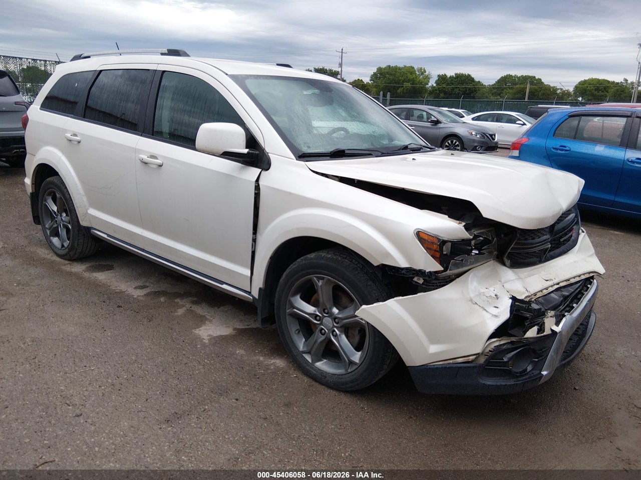3C4PDCGG5HT****** · 2017 DODGE JOURNEY CROSSROAD PLUS