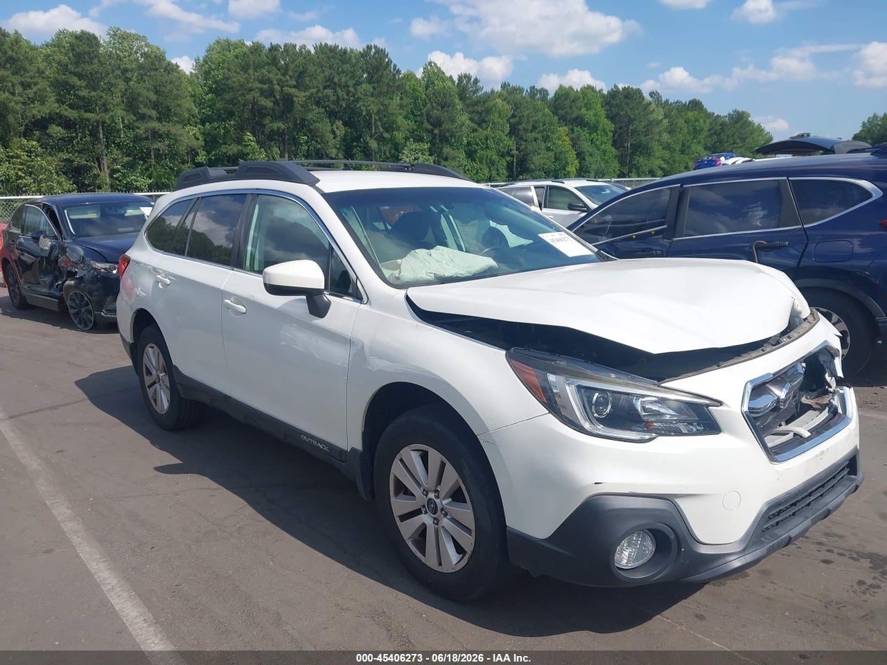 4S4BSACC8J3****** · 2018 SUBARU OUTBACK 2.5I PREMIUM