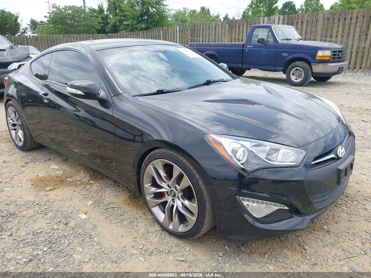 KMHHU6KJ3FU****** · 2015 HYUNDAI GENESIS 3.8 ULTIMATE