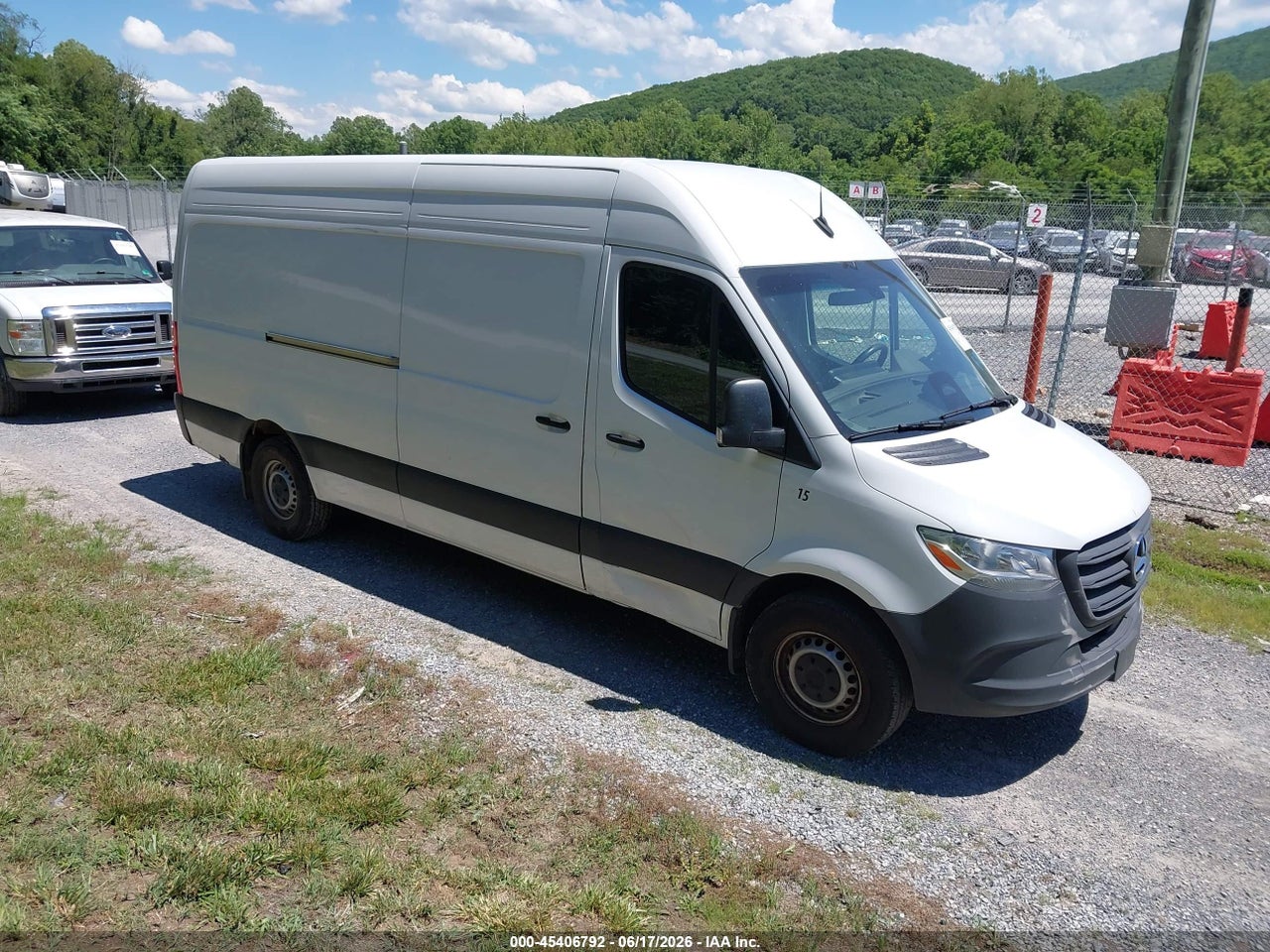 W1Y4KCHYXST****** · 2025 MERCEDES-BENZ SPRINTER 2500 HIGH ROOF 4-CYL DIESEL