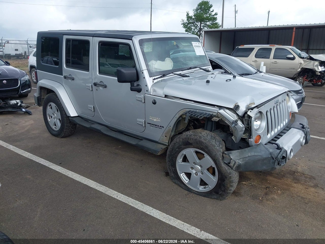 1J4GA59158L****** · 2008 JEEP WRANGLER UNLIMITED SAHARA