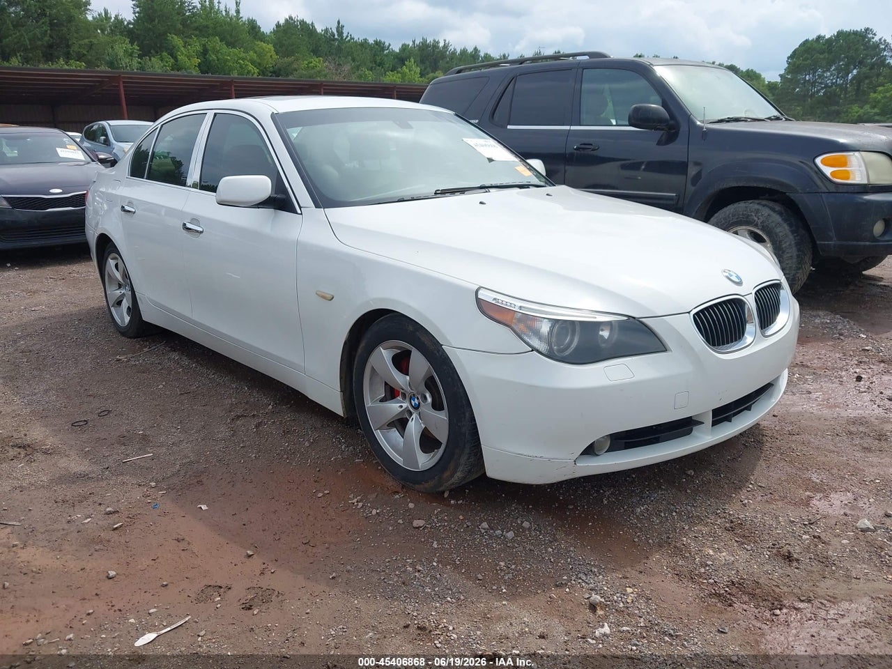 WBANE53587C****** · 2007 BMW 525I