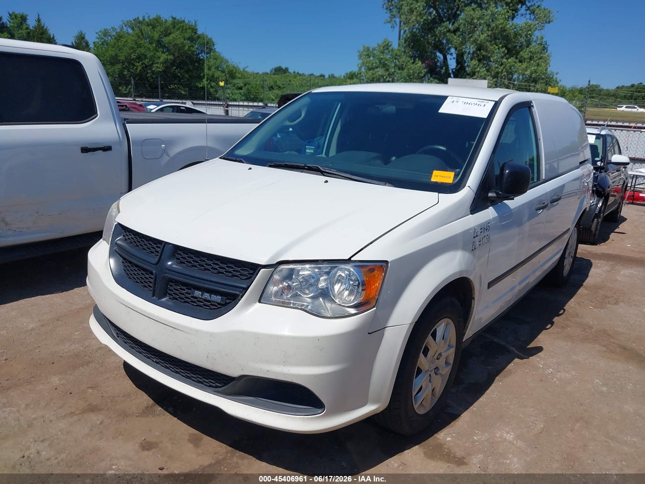 2014 RAM CARGO TRADESMAN · 2/11