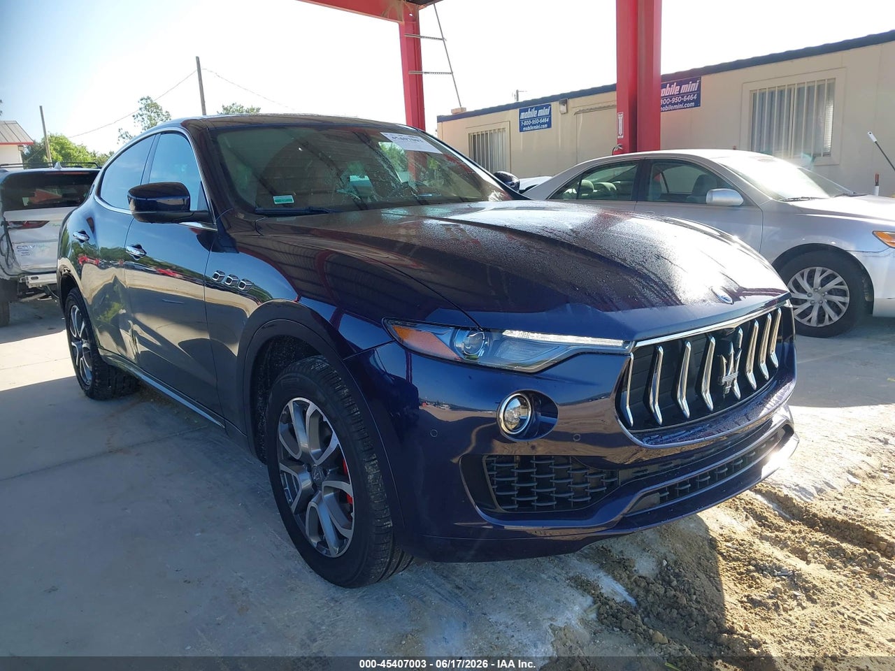 ZN661XUA2KX****** · 2019 MASERATI LEVANTE