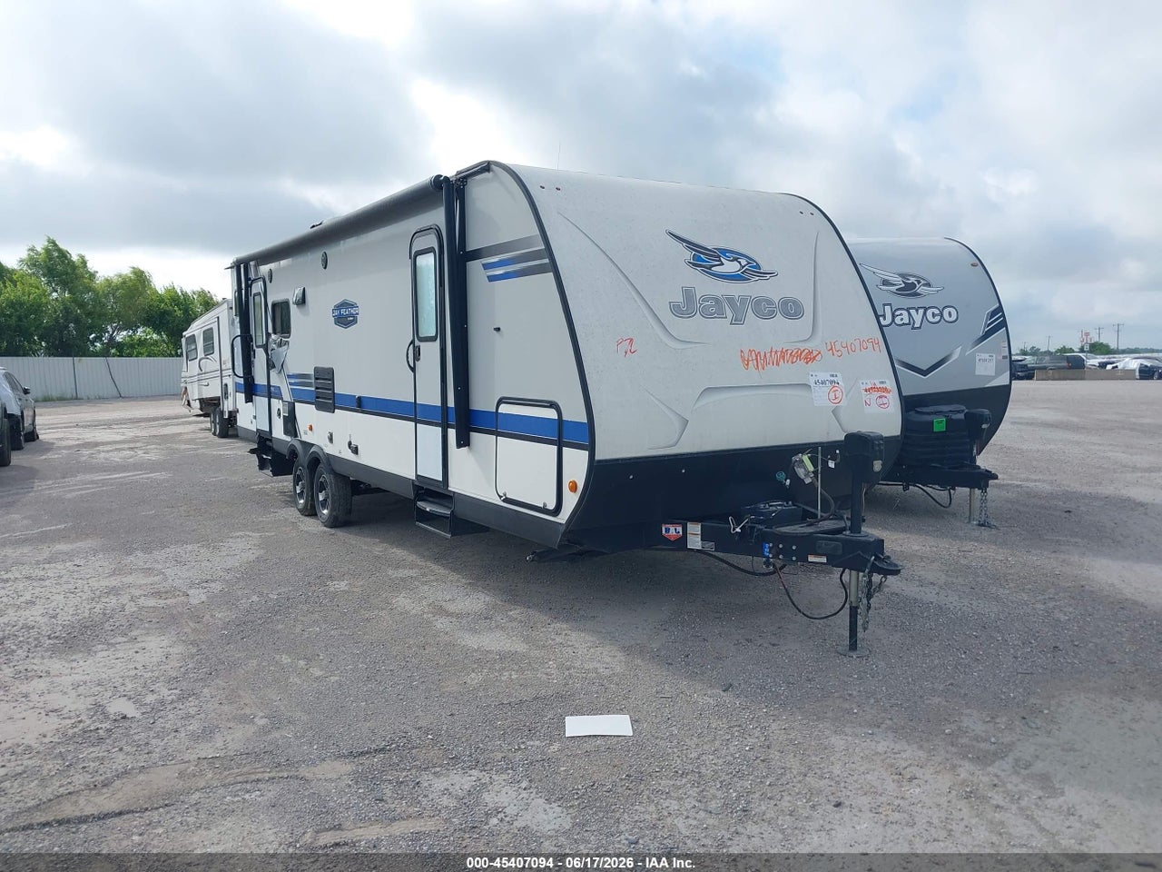 1UJBJ0BPXK1****** · 2019 JAYCO JAYFEATHER