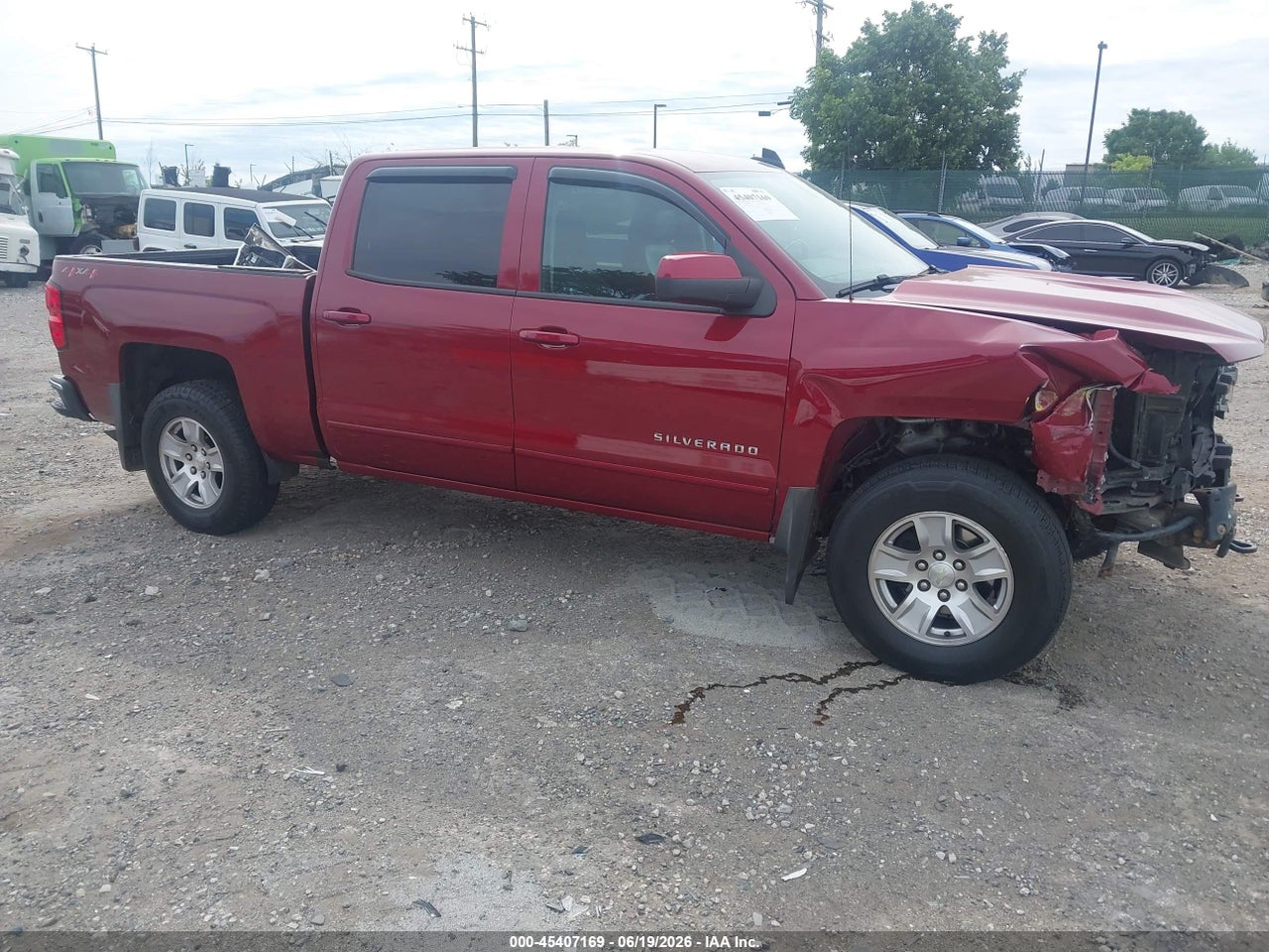 3GCUKRECXJG****** · 2018 CHEVROLET SILVERADO 1500 LT