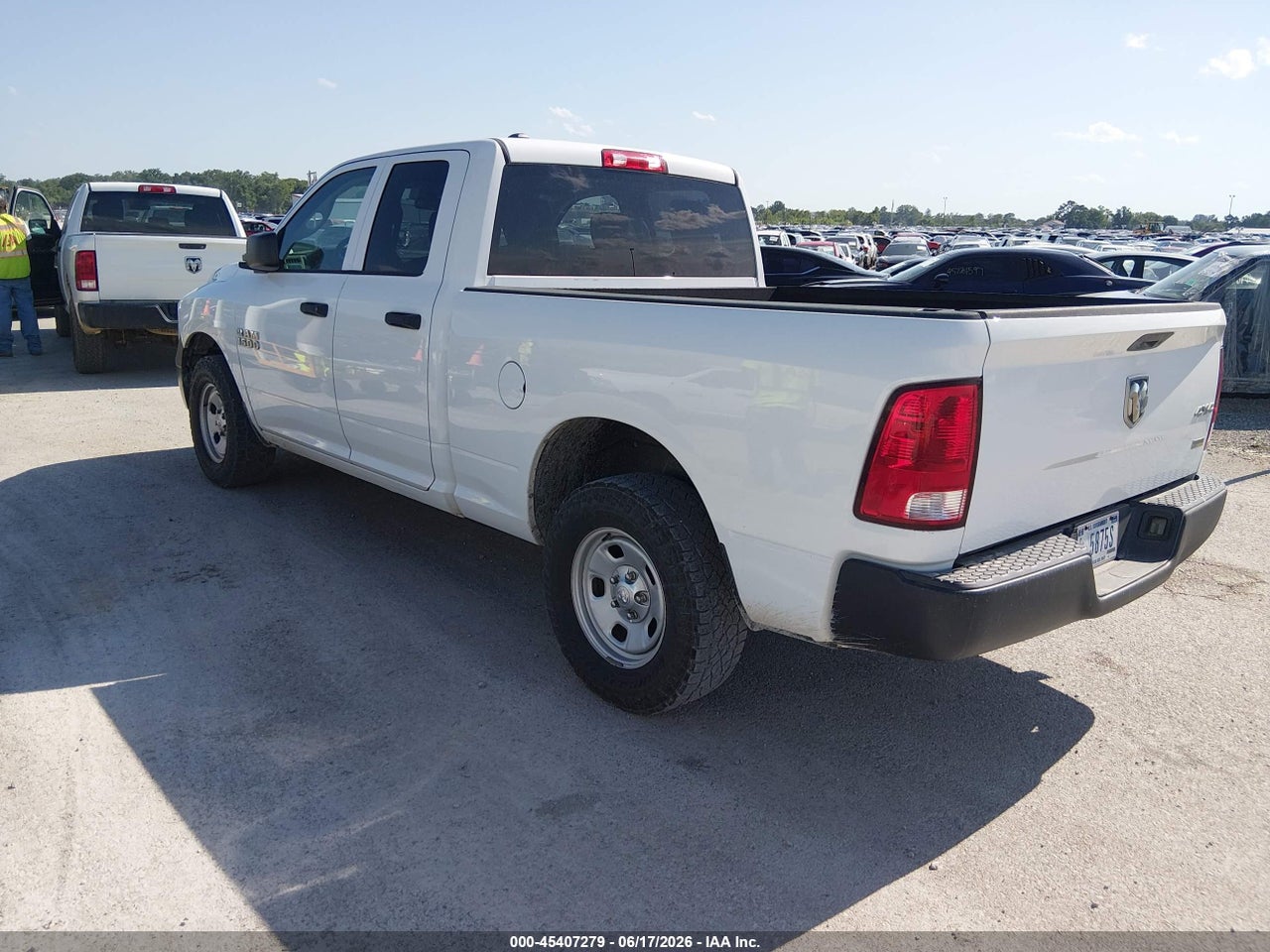 2017 RAM 1500 TRADESMAN  4X4 6'4 BOX · 3/11