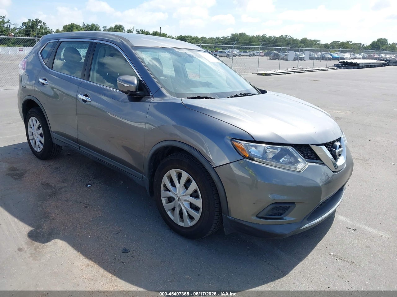 KNMAT2MT8FP****** · 2015 NISSAN ROGUE S