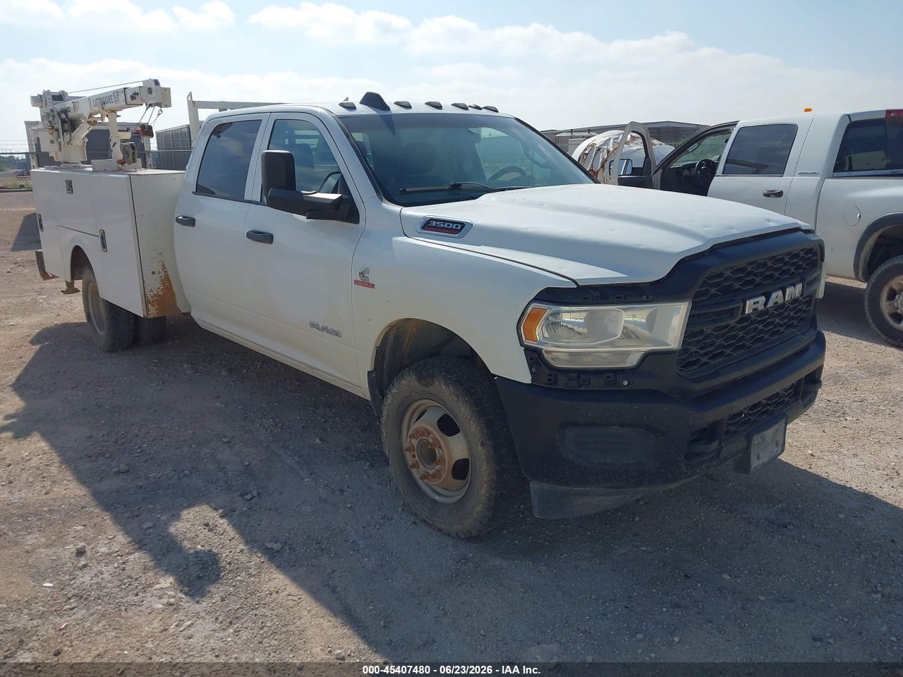 3C7WRTCL0KG****** · 2019 RAM 3500 CHASSIS TRADESMAN/SLT/LARAMIE/LIMITED