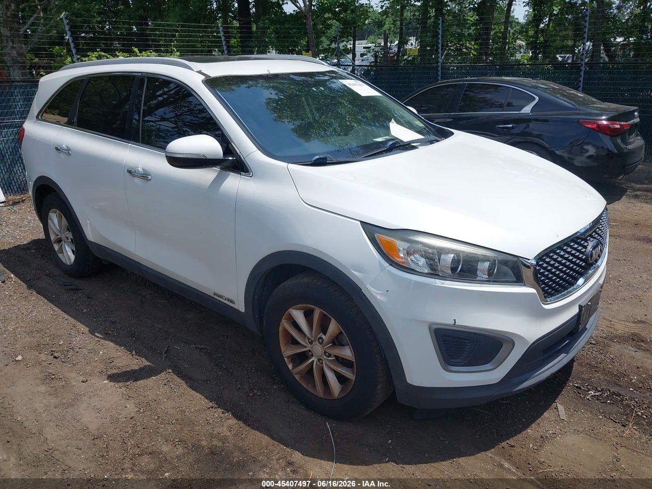 5XYPGDA54GG****** · 2016 KIA SORENTO 3.3L LX
