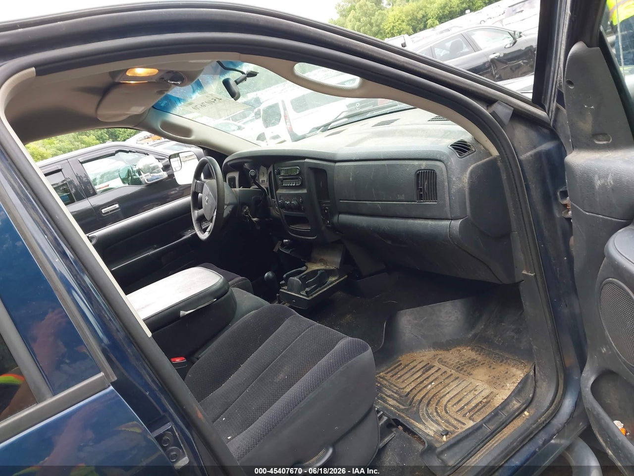 2004 DODGE RAM 1500 SLT/LARAMIE · 5/11