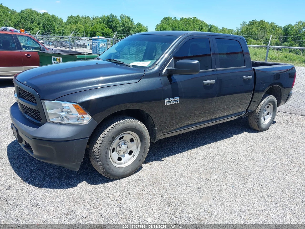 2017 RAM 1500 TRADESMAN  4X4 5'7 BOX · 2/11