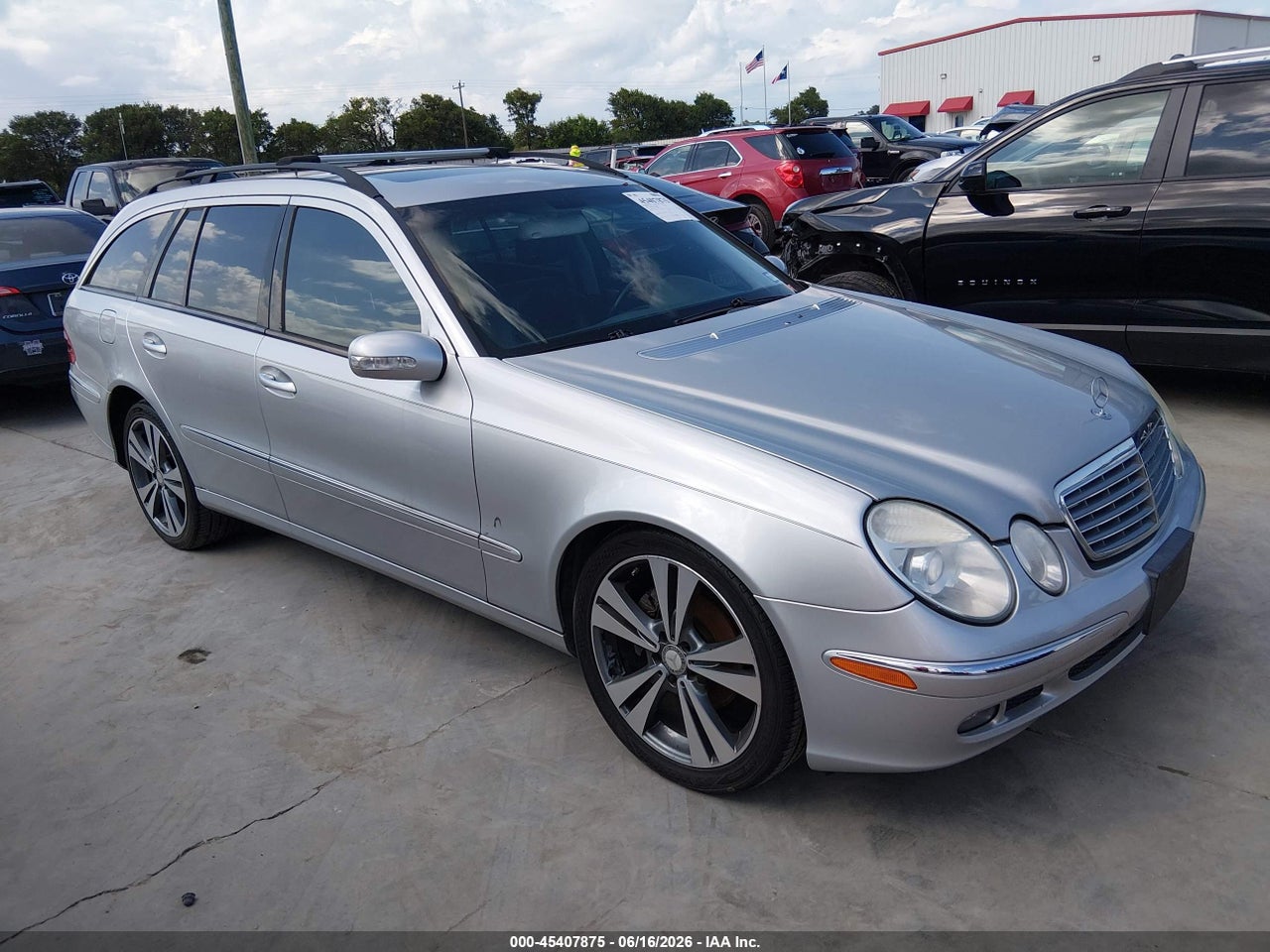 WDBUH82J55X****** · 2005 MERCEDES-BENZ E 320 4MATIC