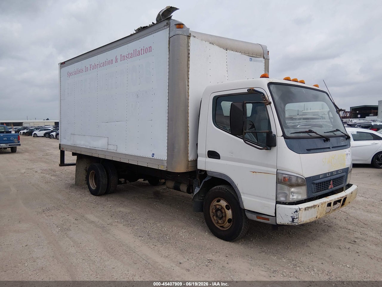 JL6BBG1S76K****** · 2006 MITSUBISHI FUSO TRUCK FE 84D