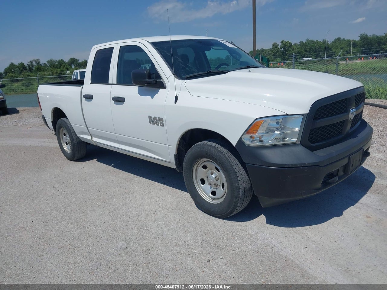 1C6RR7FG9HS****** · 2017 RAM 1500 TRADESMAN  4X4 6'4 BOX