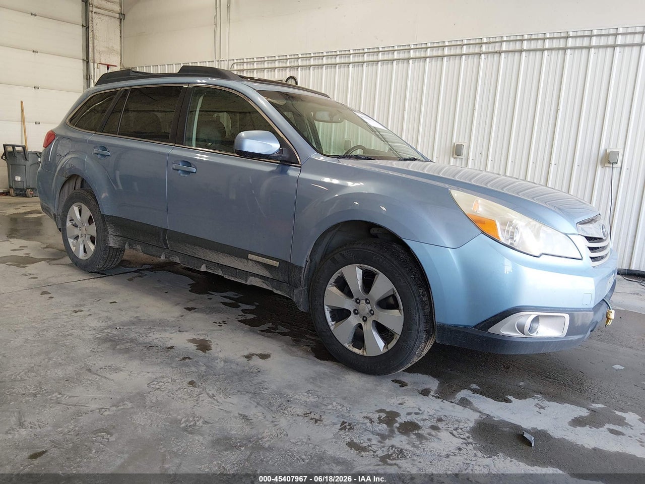 4S4BRBGC4B3****** · 2011 SUBARU OUTBACK 2.5I PREMIUM