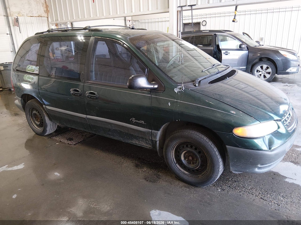 2P4GP45GXXR****** · 1999 PLYMOUTH VOYAGER SE