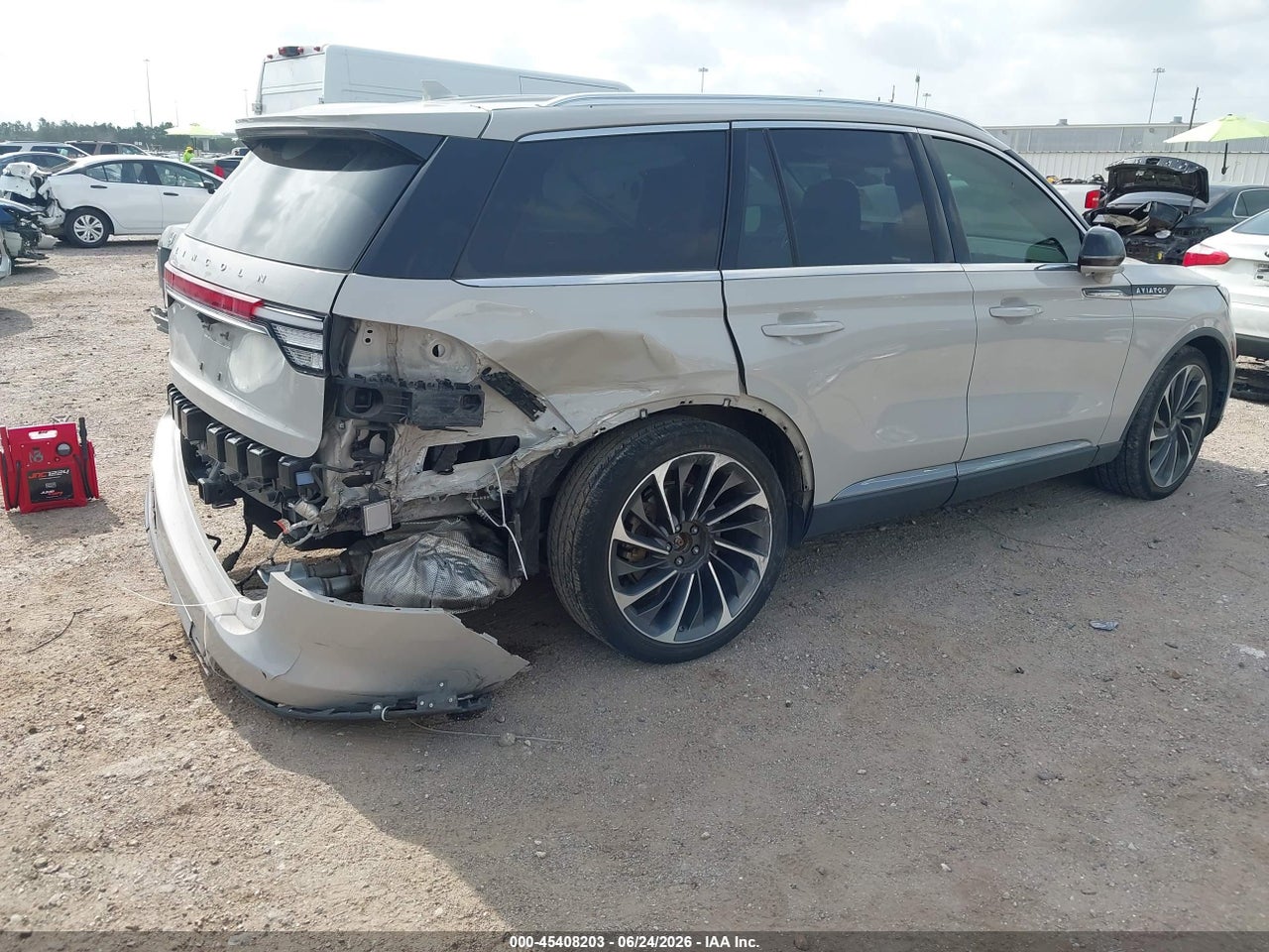 2020 LINCOLN AVIATOR RESERVE · 4/11