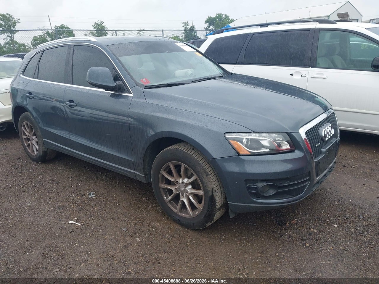 WA1LKAFP0AA****** · 2010 AUDI Q5 3.2 PREMIUM