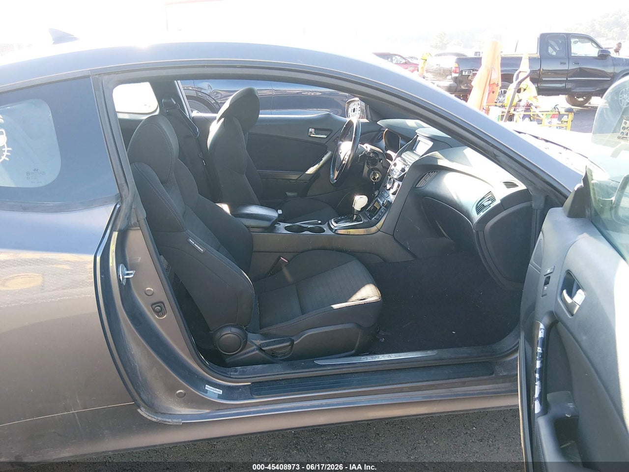 2013 HYUNDAI GENESIS 2.0T · 5/10
