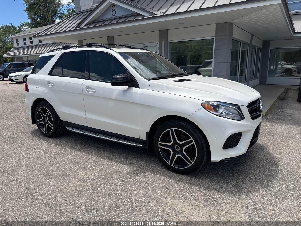 4JGDA5HB0HA****** · 2017 MERCEDES-BENZ GLE 350 4MATIC