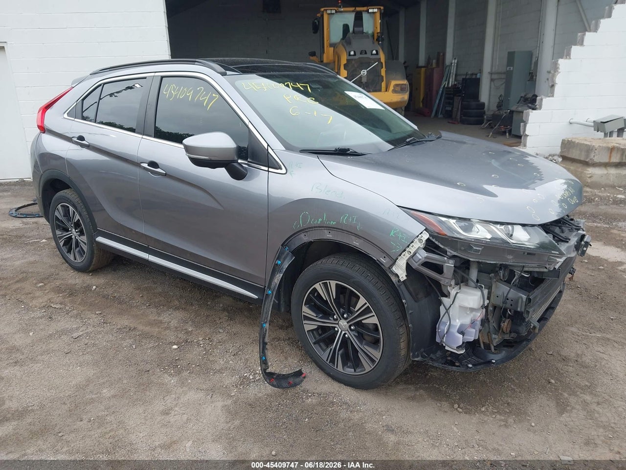 JA4AT5AA4JZ****** · 2018 MITSUBISHI ECLIPSE CROSS SEL