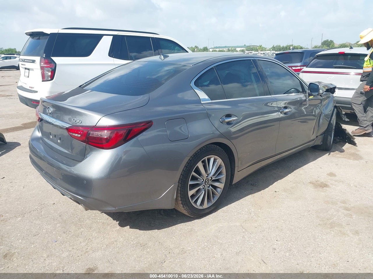 2021 INFINITI Q50 LUXE · 4/11
