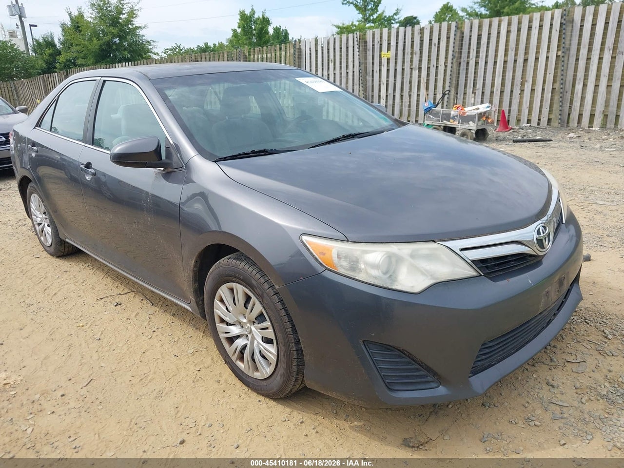 4T1BF1FKXDU****** · 2013 TOYOTA CAMRY LE