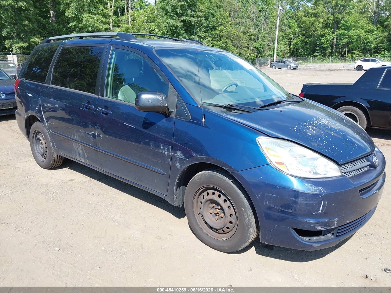 5TDZA23C05S****** · 2005 TOYOTA SIENNA LE