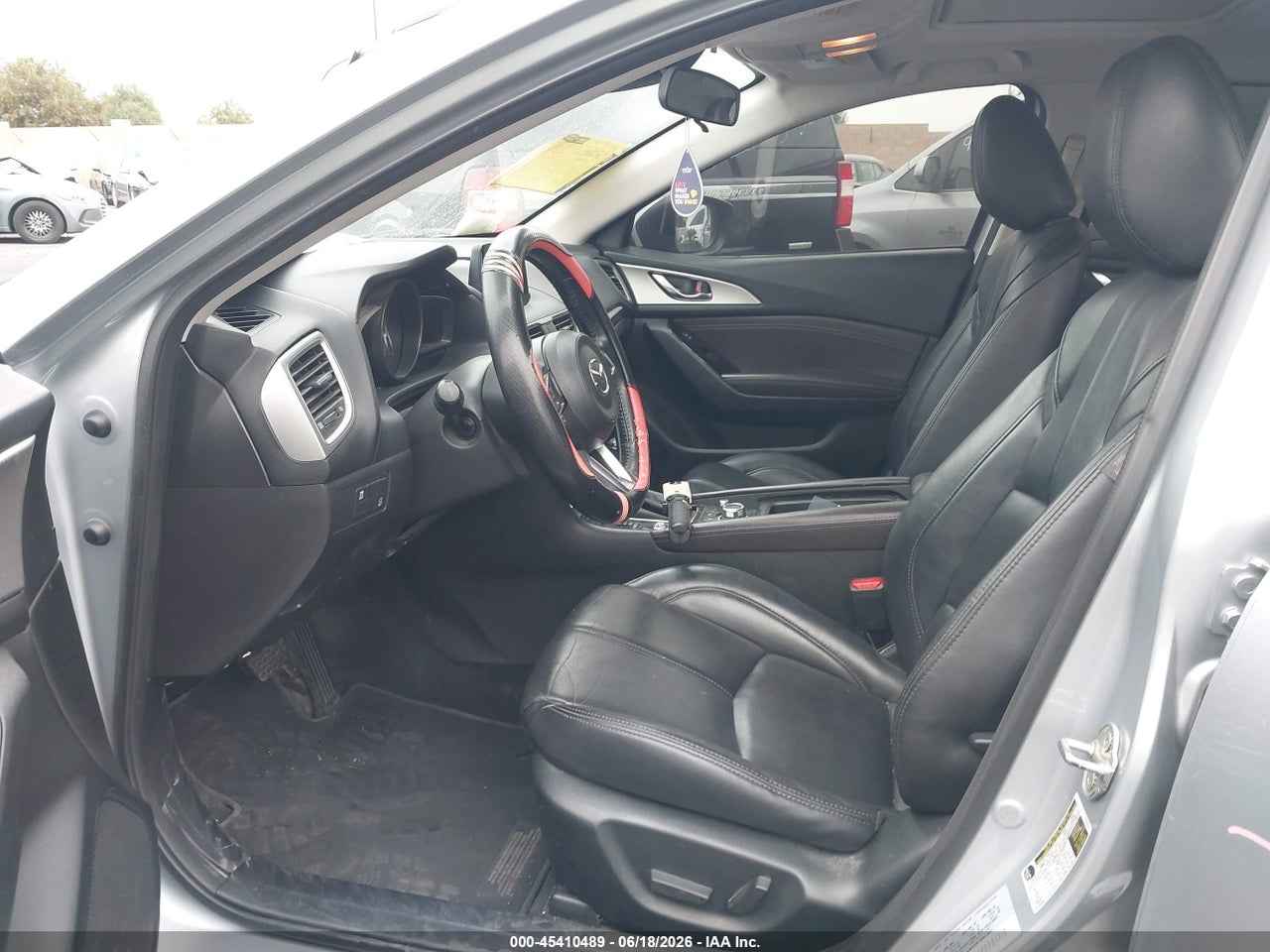 2017 MAZDA MAZDA3 TOURING 2.5 · 5/11