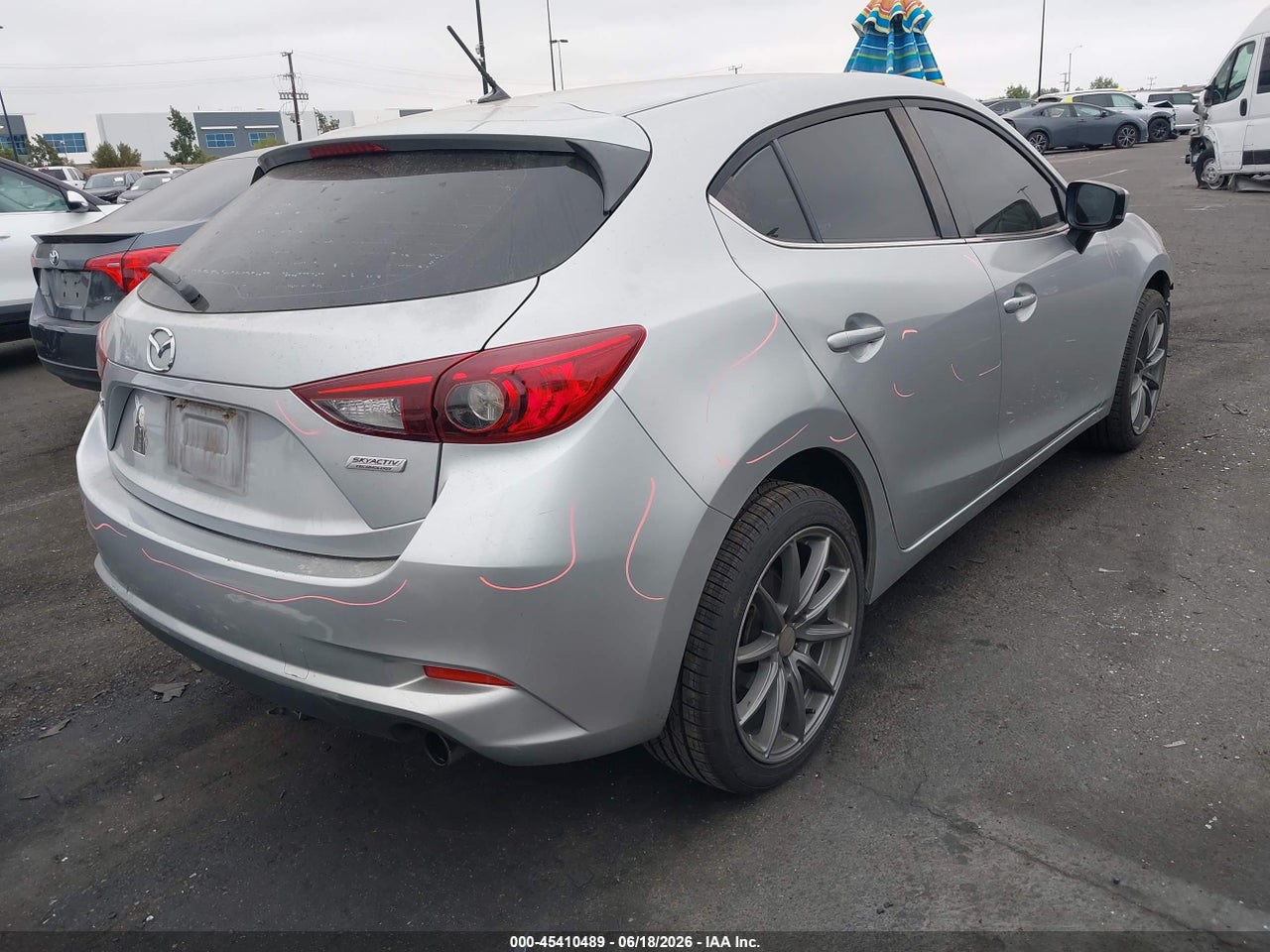 2017 MAZDA MAZDA3 TOURING 2.5 · 4/11
