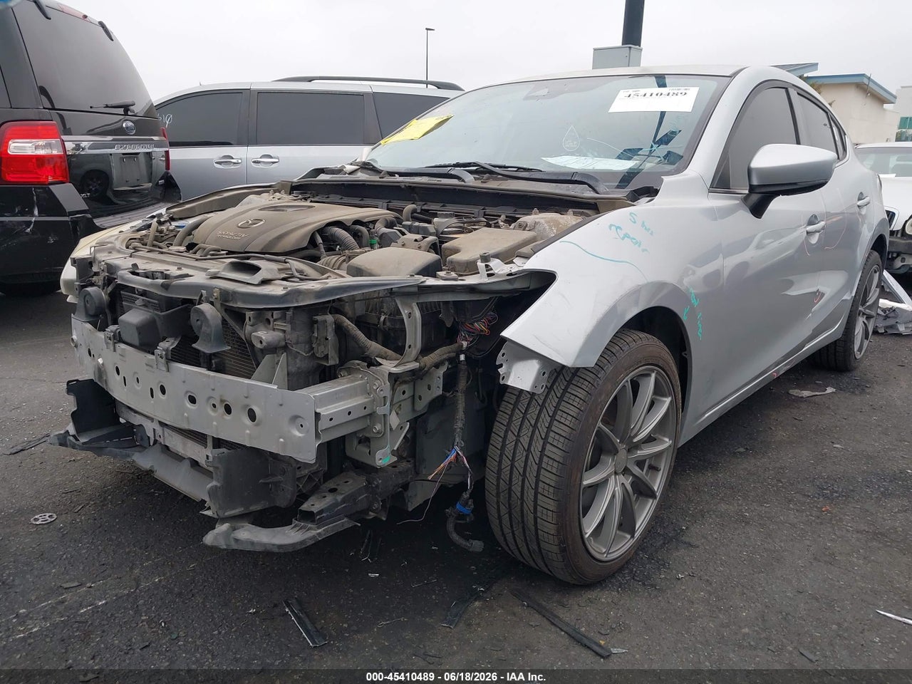 2017 MAZDA MAZDA3 TOURING 2.5 · 2/11